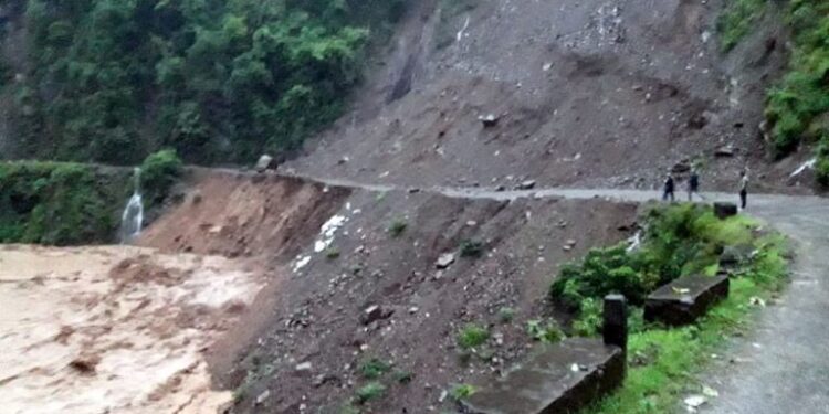 पाल्पा सिद्धार्थ राजमार्गसहित सबै मुख्य सडक अवरुद्ध
