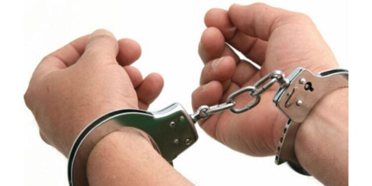 टिपरमा लुकाइछिपाई जङ्गली बँदेलको मासु लैजाँदै गरेका तीन पक्राउ