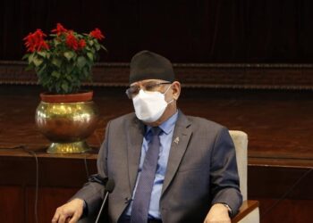 एमालेको ‘रियल लिडर’ माधवजी हो : प्रचण्ड