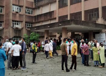 उपकुलपतिले मादक पदार्थ सेवन गरेर वार्तामा आएपछि….