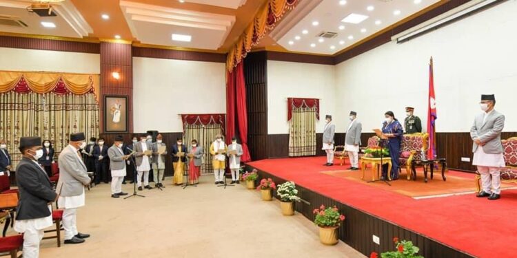 नवनियुक्त सात मन्त्री र एक राज्यमन्त्रीले लिए शपथ