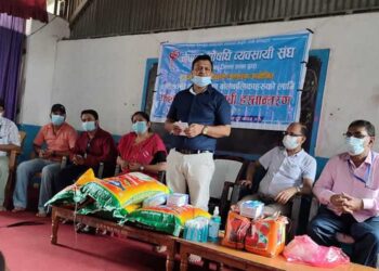 औषधि व्यवसायी संघले ४८ औं स्थापना दिवसमा बाल गृहका बच्चालाई सहयोग
