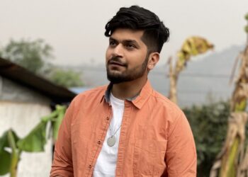 करोड भ्युज कमाउने गायक महेश