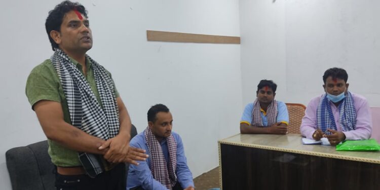 पेसागत विमा अभिकर्ता संघ तौलिहवा शाखामा पासी