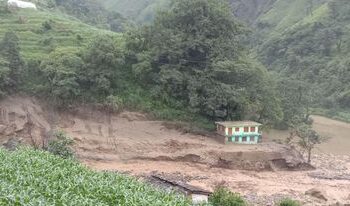 दार्चुलाको नौगाडमा पहिरोले ३ जनाको मृत्यु