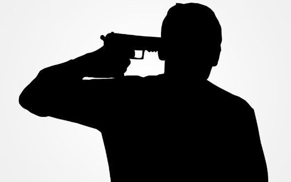 महोत्तरीमा सेनाका सिपाहीले आफैँलाई हाने गोली