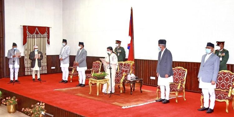 गण्डकी र लुम्बिनीका प्रदेश प्रमुखले लिए शपथ