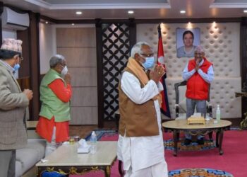 पूर्वप्रधानमन्त्री ओलीलाई जसपाका अध्यक्ष ठाकुर लगायतका नेता बालकोट पुगे
