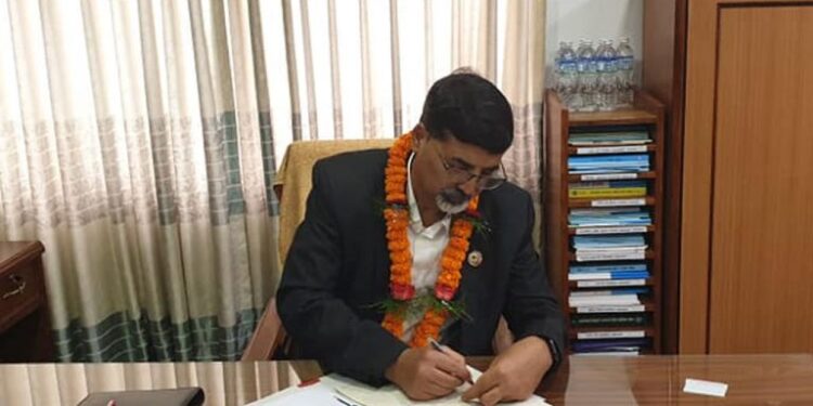 अर्थतन्त्रको यर्थाथ तस्बिर सार्वजनिक गर्छौ: अर्थमन्त्री शर्मा