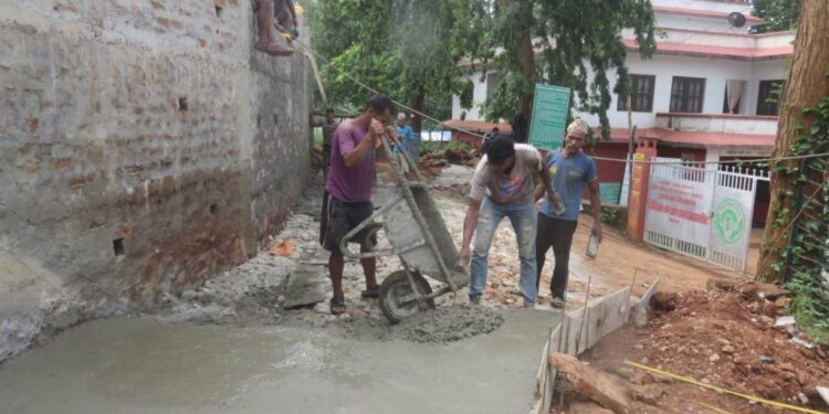 असारे विकासको चटारो