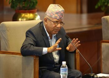एकीकृत समाजवादी संसदीय दलको नेतामा माधवकुमार नेपाल चयन