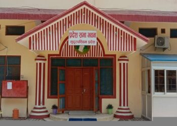 सुदूरपश्चिम प्रदेशमा नेकपा एमालेका १० सांसदले गरे एकीकृत समाजवादीका पक्षमा सनाखत