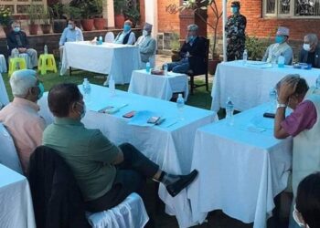 बूढानीलकण्ठमा कांग्रेस शीर्ष नेताहरूको छुट्टै बैठक