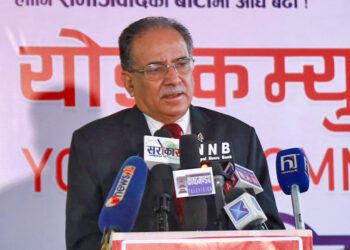 ओलीबाट प्रतिगमनको खतरा कायमै: प्रचण्ड
