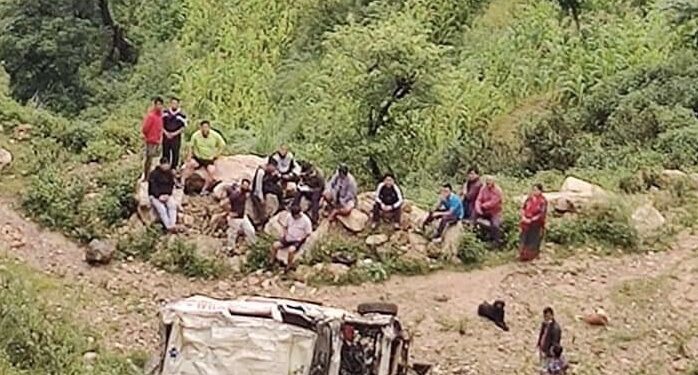 रोल्पामा एम्बुलेन्स दुर्घटना हुँदा एक जनाको मृत्यु