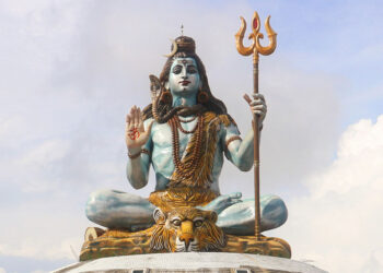 एक हजार वर्ष पुरानो विष्णु भगवानको मूर्ति बंगलादेशमा भेटियो