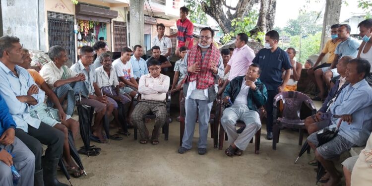 मन्त्री शाहीद्धारा डुबान प्रभावित क्षेत्र अवालेकन