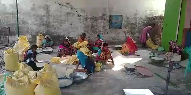 रंगपुर र आसपासका क्षेत्र चामल तस्करीको केन्द्र वन्दै