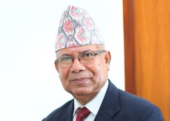 कुनै पनि दलसँग पार्टी एकता गर्दैनौँ : माधव नेपाल
