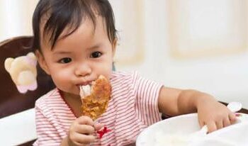बालबालिकालाई मासु खुवाउन कहिलेबाट सुरु गर्ने ?