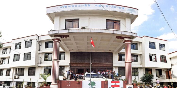 निर्धारित ६४ मध्ये १० जिल्लामा हुन सकेन आज कांग्रेसको पालिका अधिवेशन