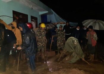 पहिरोमा पुरिएर एकै घरका ३ जनाको मृत्यु