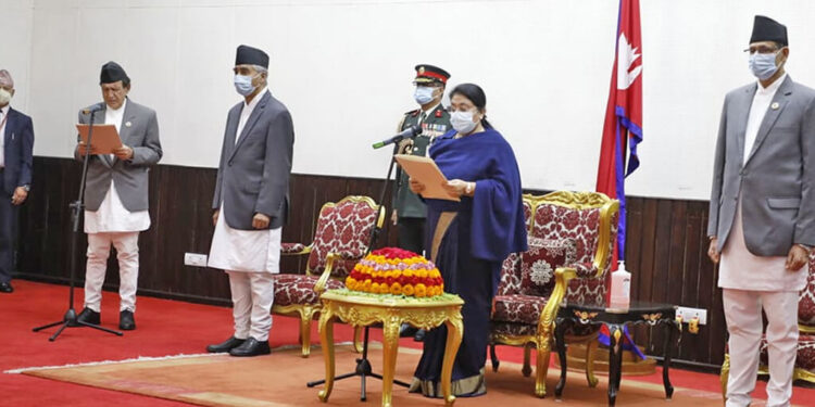 परराष्ट्रमन्त्री खड्काको शपथ बदरको माग गर्दै सर्वोच्चमा रिट