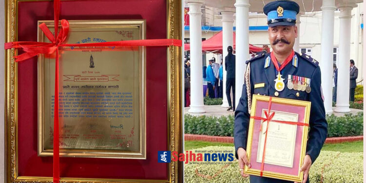 प्रहरी नायब उपरिक्षक भण्डारी शान्ती प्रहरी पुरस्कार २०७८ बाट सम्मानित
