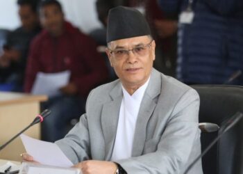 संकटको घेरामा किन परे प्रधानन्यायाधीश ?