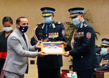 एपीवान टेलिभिजनका पत्रकार जोशी प्रहरी दिवसमा सम्मानित