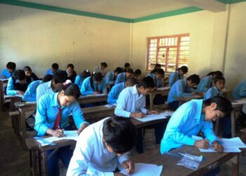 कोरोनाले शैक्षिकसत्र विथोलियो, चैतमा पूरा हुन मुश्किल