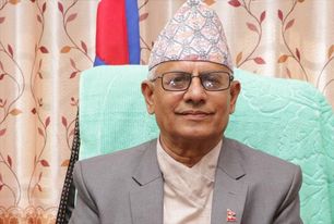प्रदेश १ मा भोलि १ बजेसम्म मुख्यमन्त्रीमा दावी गर्न आह्वान