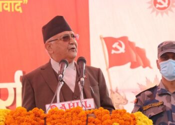 एमालेसँग एक्लै निर्वाचन लड्ने दुस्साहस नगर्न ओलीको चेतावनी