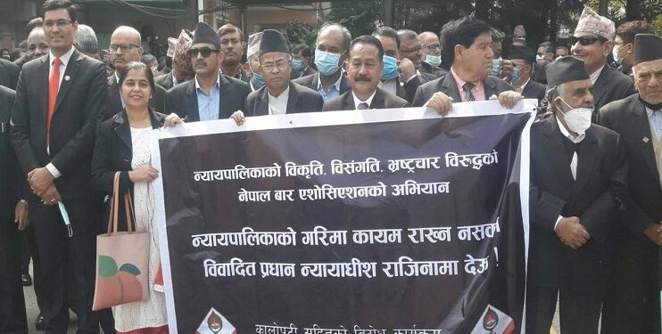 सोमबार पनि प्रधानन्यायाधीशविरुद्ध बारको प्रदर्शन सुरु