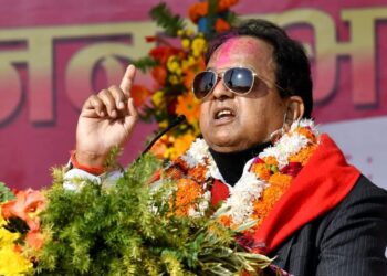जसपाका केन्द्रीय सदस्य गुप्ता विभिन्न पार्टी चहारेर एमालेमा प्रवेश
