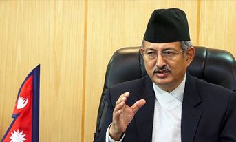 मुख्यमन्त्री र १२ जिल्लाका सिडिओलाई गृहमन्त्रीको फोन