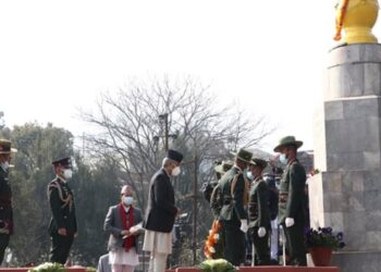 प्रधानमन्त्री देउवाले गरे शहीद स्तम्भमा माल्यार्पण