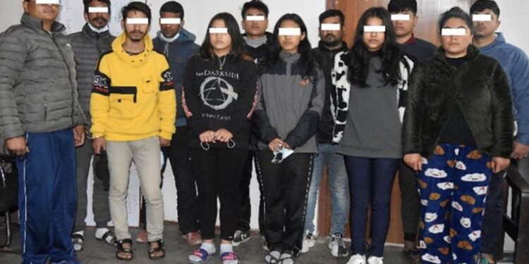 नेपालमा बसेर अमेरिकामा जुवा खेलाउने गिरोह पक्राउ