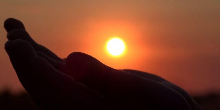 यस्ता छन् जाडोमा घाम ताप्नुको फाइदा र बेफाइदा !