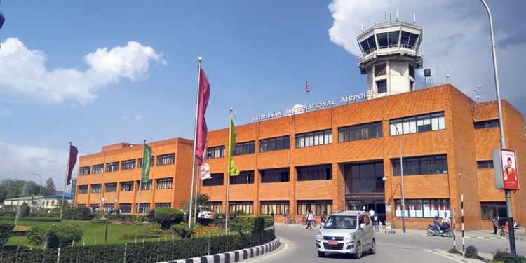 कोरोना संक्रमण बढेपछि त्रिभुवन विमानस्थलमा भिजिटर पास बन्द