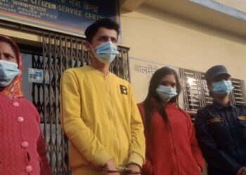 बच्चा चोरीको आरोपमा तीन जना पक्राउ