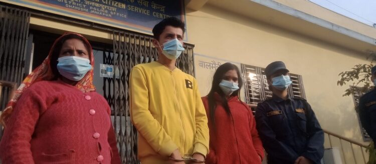 बच्चा चोरीको आरोपमा तीन जना पक्राउ