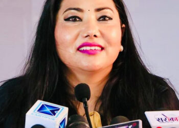 आफू मन्त्रिपरिषदको सदस्य रहँदासम्म प्रधानमन्त्रीको भन्दा फरक धारणा राख्न उपयुक्त नहुने : एमसीसीबारे मन्त्री झाँक्री