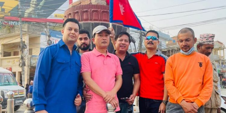 दाङको तुलसीपुरमा वीरेन्द्रको शालिक ठडियो