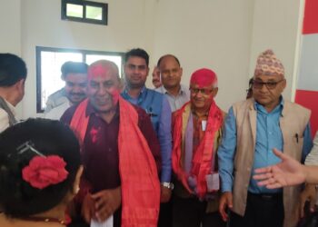 प्रभावशाली नेता कलवार र अर्याल सहीत ८३४ जना कांग्रेसमा प्रबेश