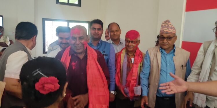 प्रभावशाली नेता कलवार र अर्याल सहीत ८३४ जना कांग्रेसमा प्रबेश