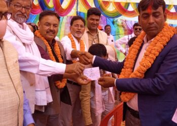 लवनीमा वडाध्यक्ष सहीत एकै पटक ७३४ जना कांग्रेसमा प्रबेश