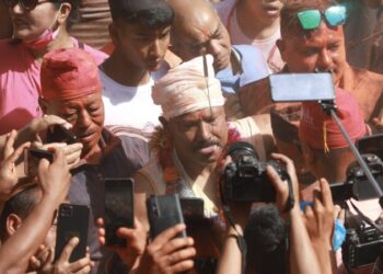 बुद्धकृष्णले छेडे नवौं र अन्तिम पटक जिब्रो