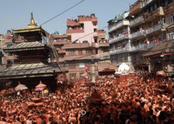 सिन्दुरले रङ्गियो मध्यपुरथिमि (फोटो फिचर)