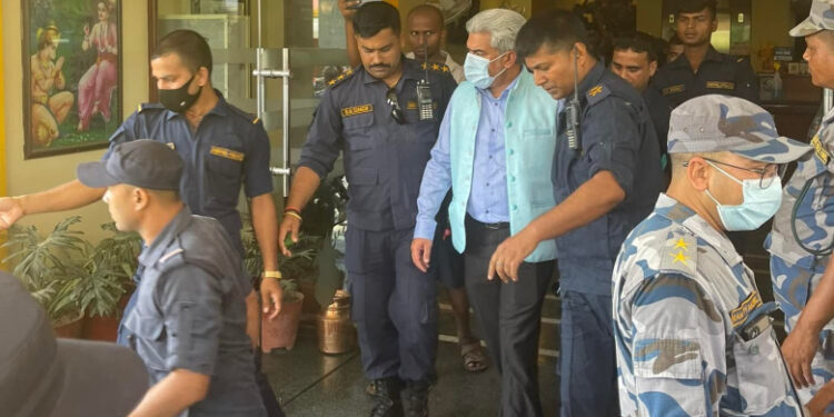 चुनावमा पैसा बाँडेको आरोपमा मुस्लिम आयोगका अध्यक्ष अन्सारी पक्राउ